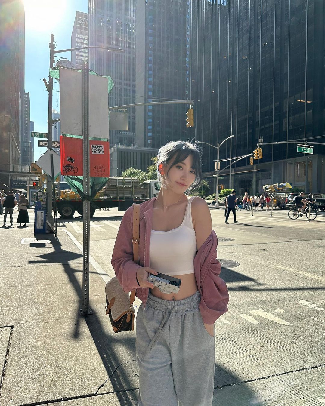 르세라핌 사쿠라 사복